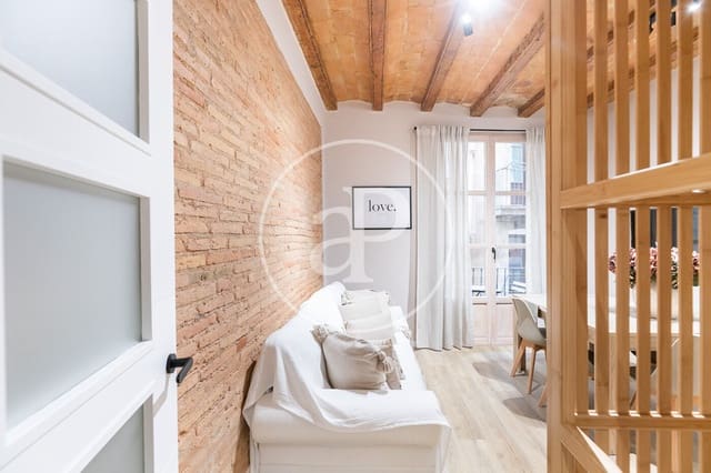 3 makuuhuone Huoneisto vuokrattavana paikassa El Raval, Barcelona kaupunki - 1 600 € (Ref: 9149602)