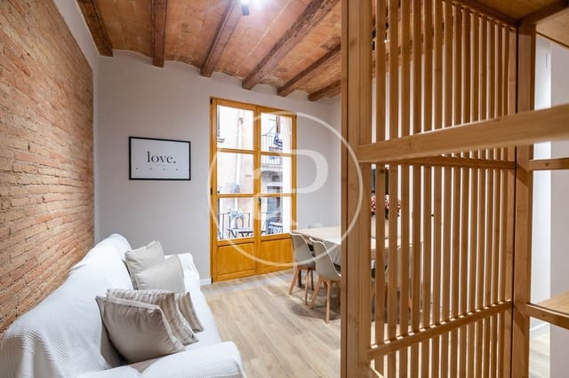 3 makuuhuone Huoneisto vuokrattavana paikassa El Raval, Barcelona kaupunki - 1 600 € (Ref: 9149602)