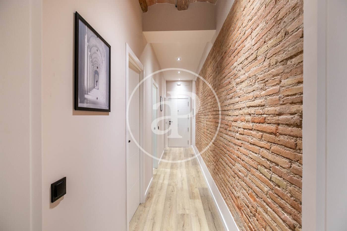 3 bedroom Apartment for rent in Barcelona city - € 1,600 (Ref: 9149602)