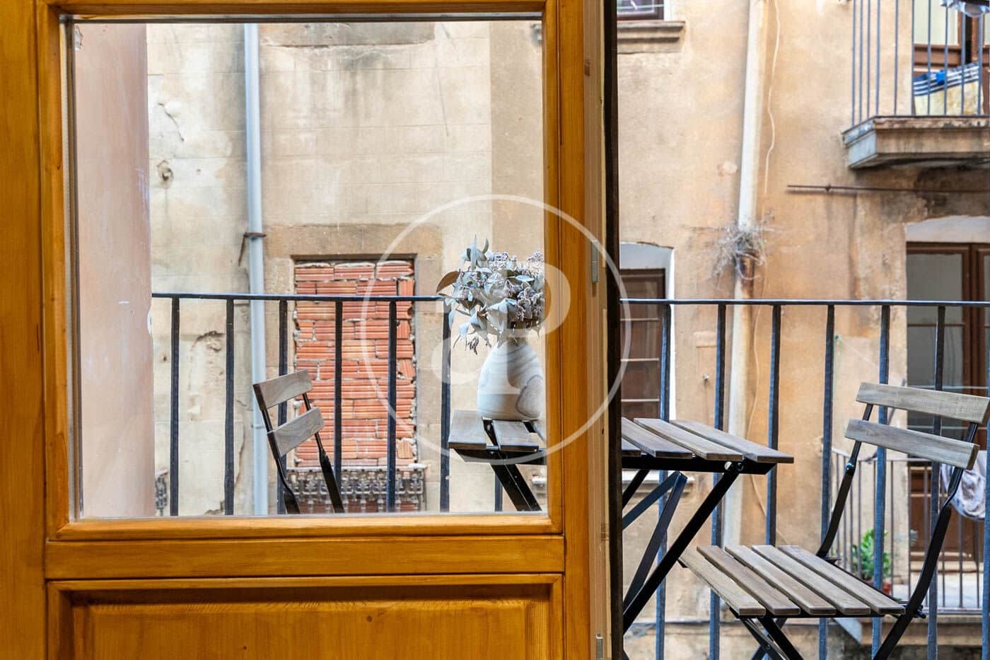 3 bedroom Apartment for rent in Barcelona city - € 1,600 (Ref: 9149602)