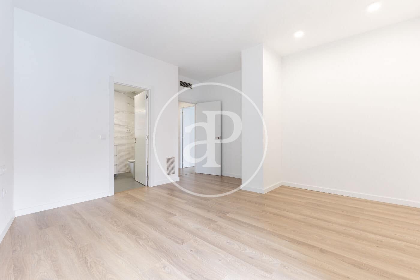 4 quarto Penthouse para venda em Terrassa - 545 000 € (Ref: 9149603)