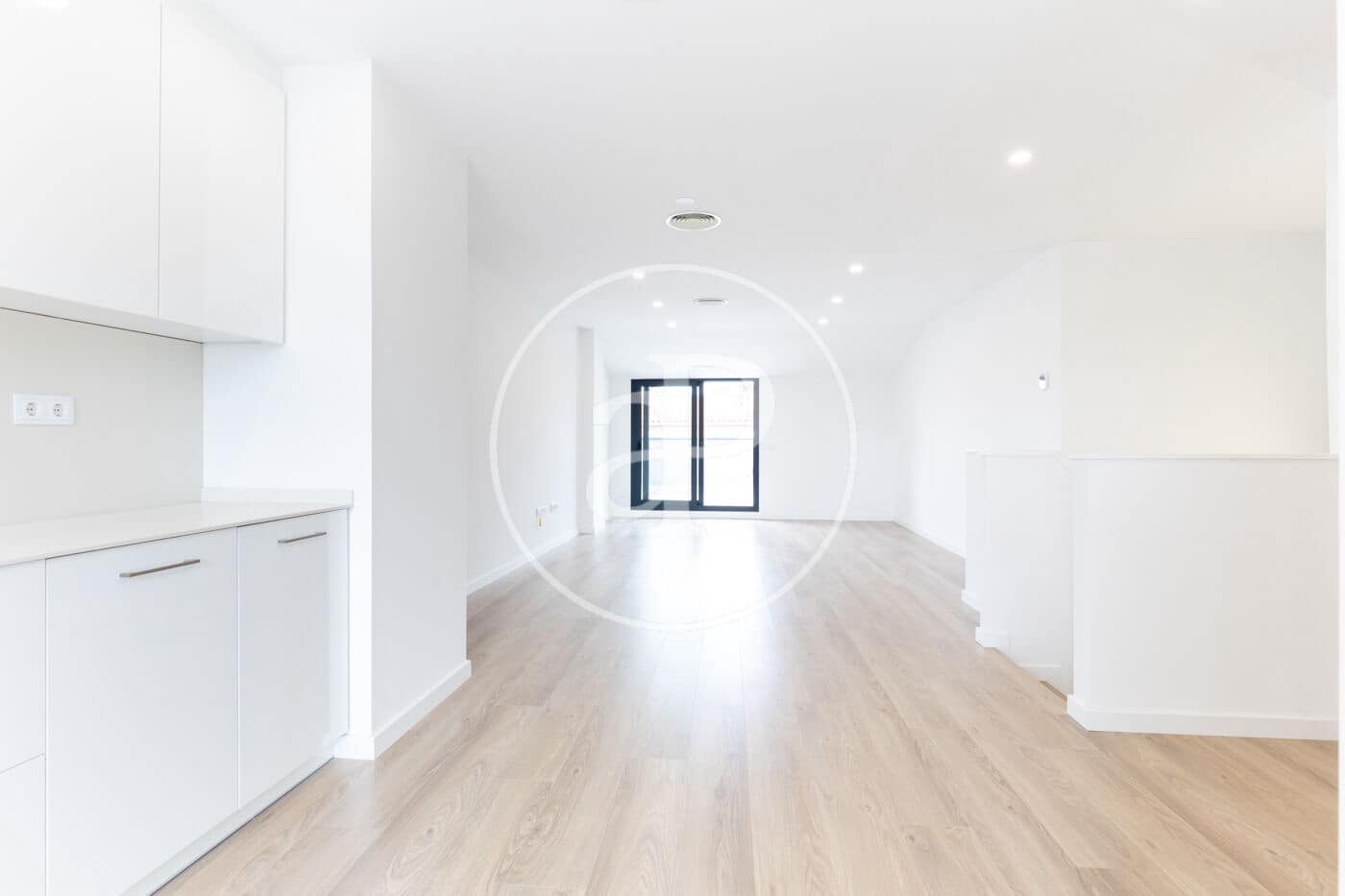 4 quarto Penthouse para venda em Terrassa - 545 000 € (Ref: 9149603)