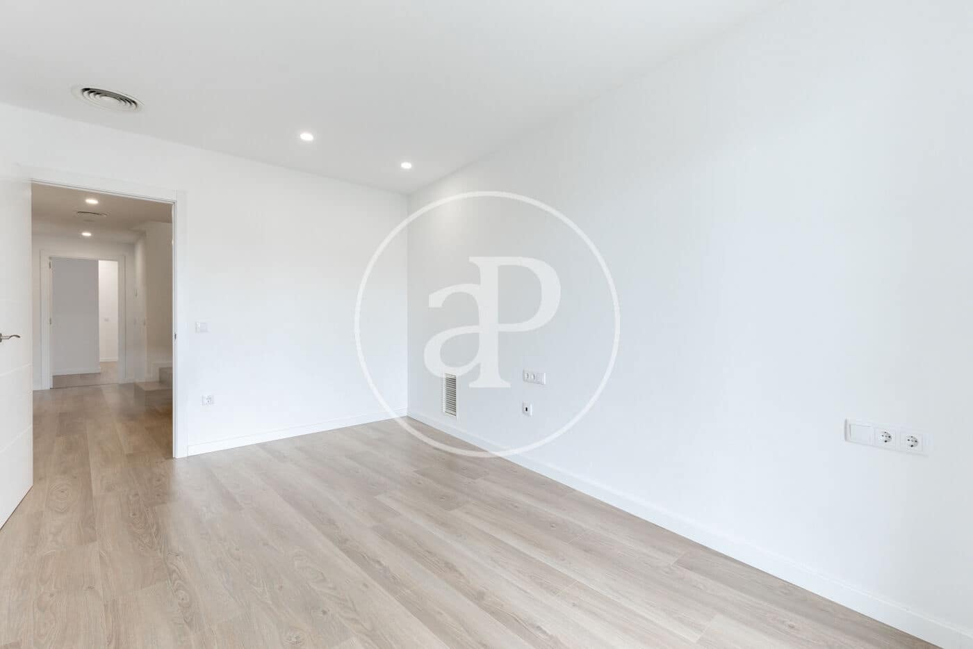 4 quarto Penthouse para venda em Terrassa - 545 000 € (Ref: 9149603)