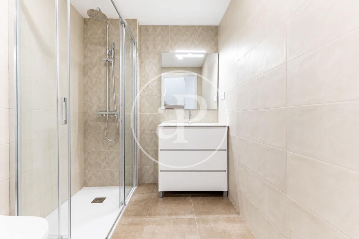 4 quarto Penthouse para venda em Terrassa - 545 000 € (Ref: 9149603)