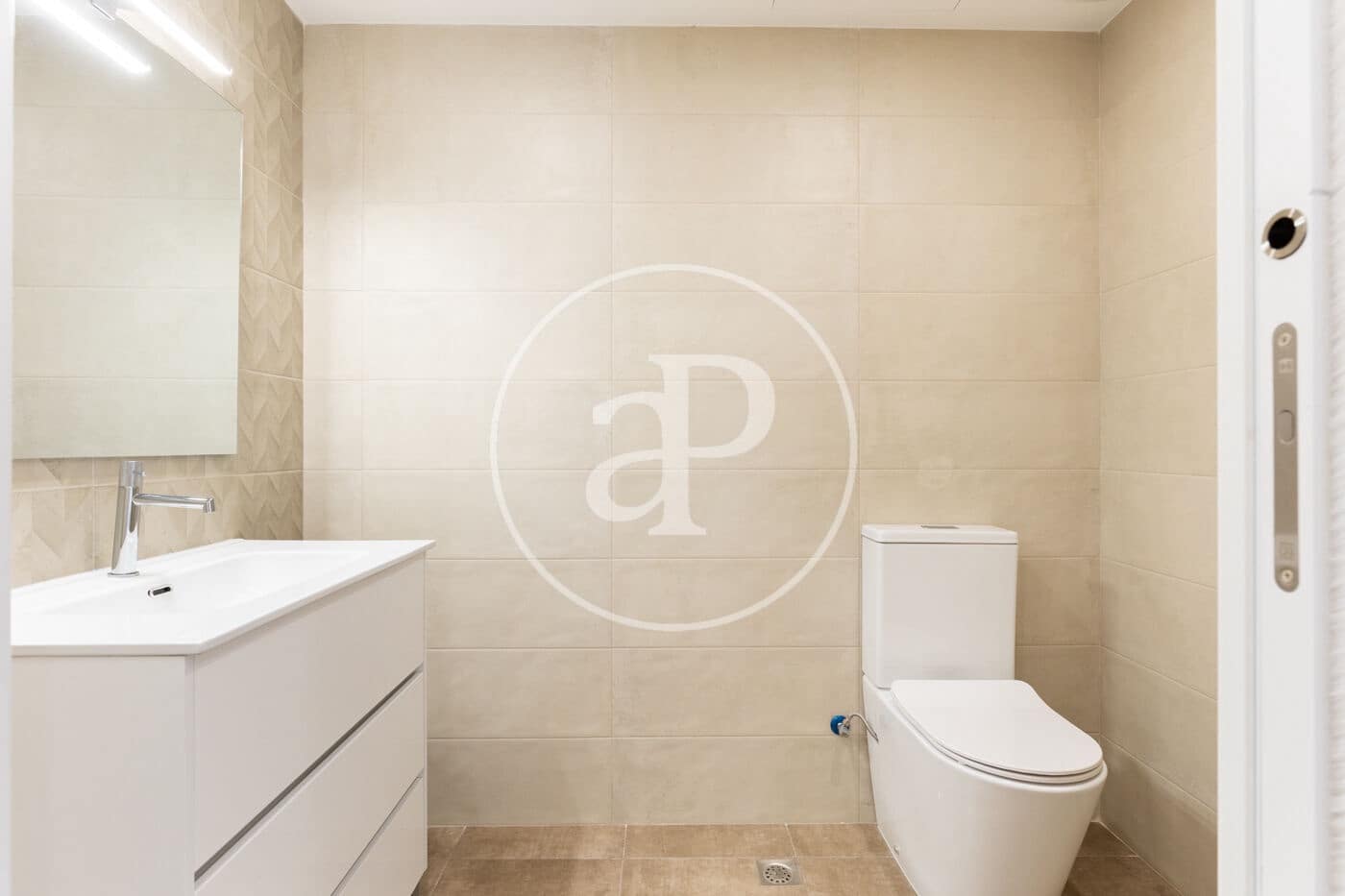 4 quarto Penthouse para venda em Terrassa - 545 000 € (Ref: 9149603)