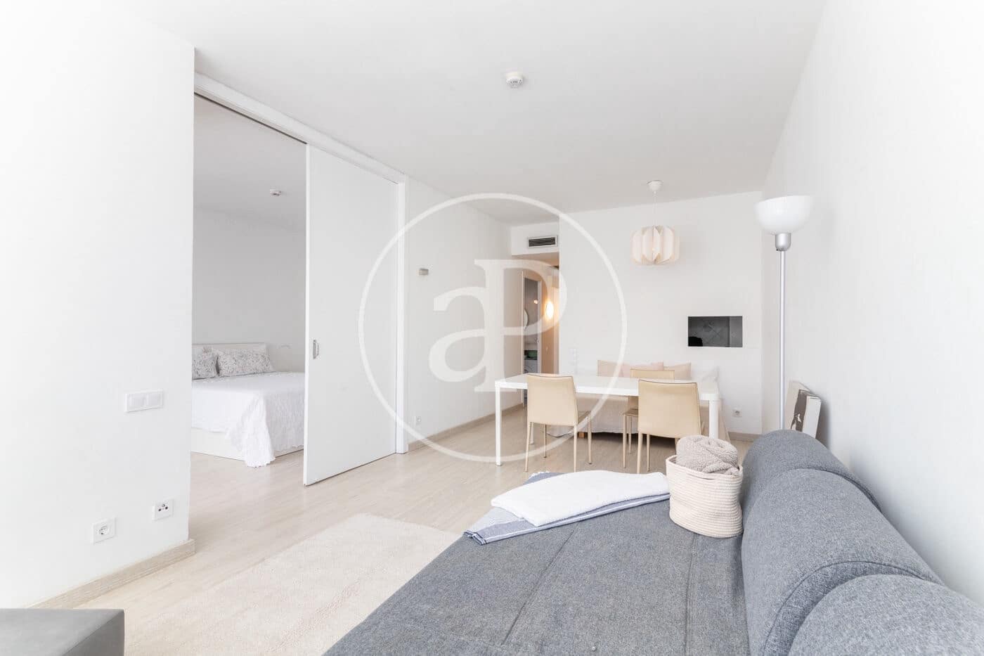 1 quarto Apartamento para arrendar em Barcelona cidade com piscina - 1 845 € (Ref: 9149606)