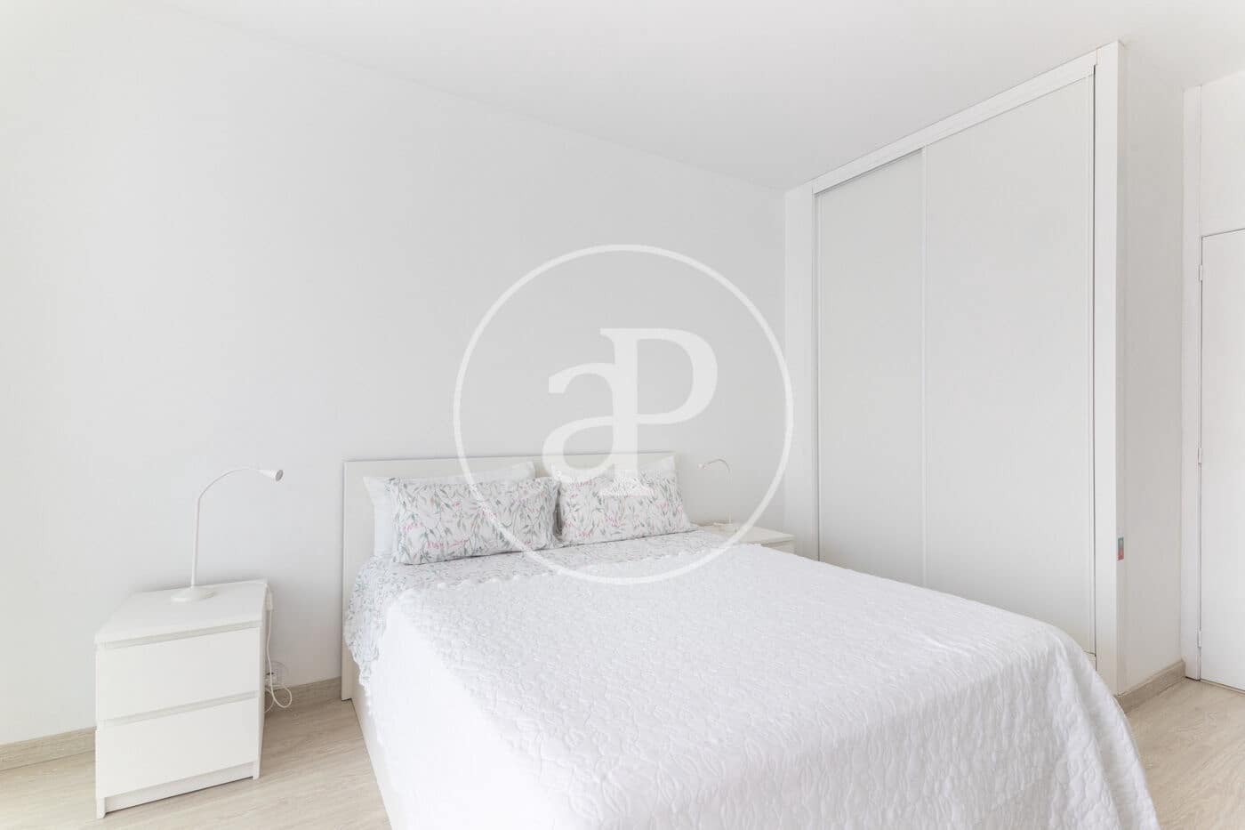 1 quarto Apartamento para arrendar em Barcelona cidade com piscina - 1 845 € (Ref: 9149606)