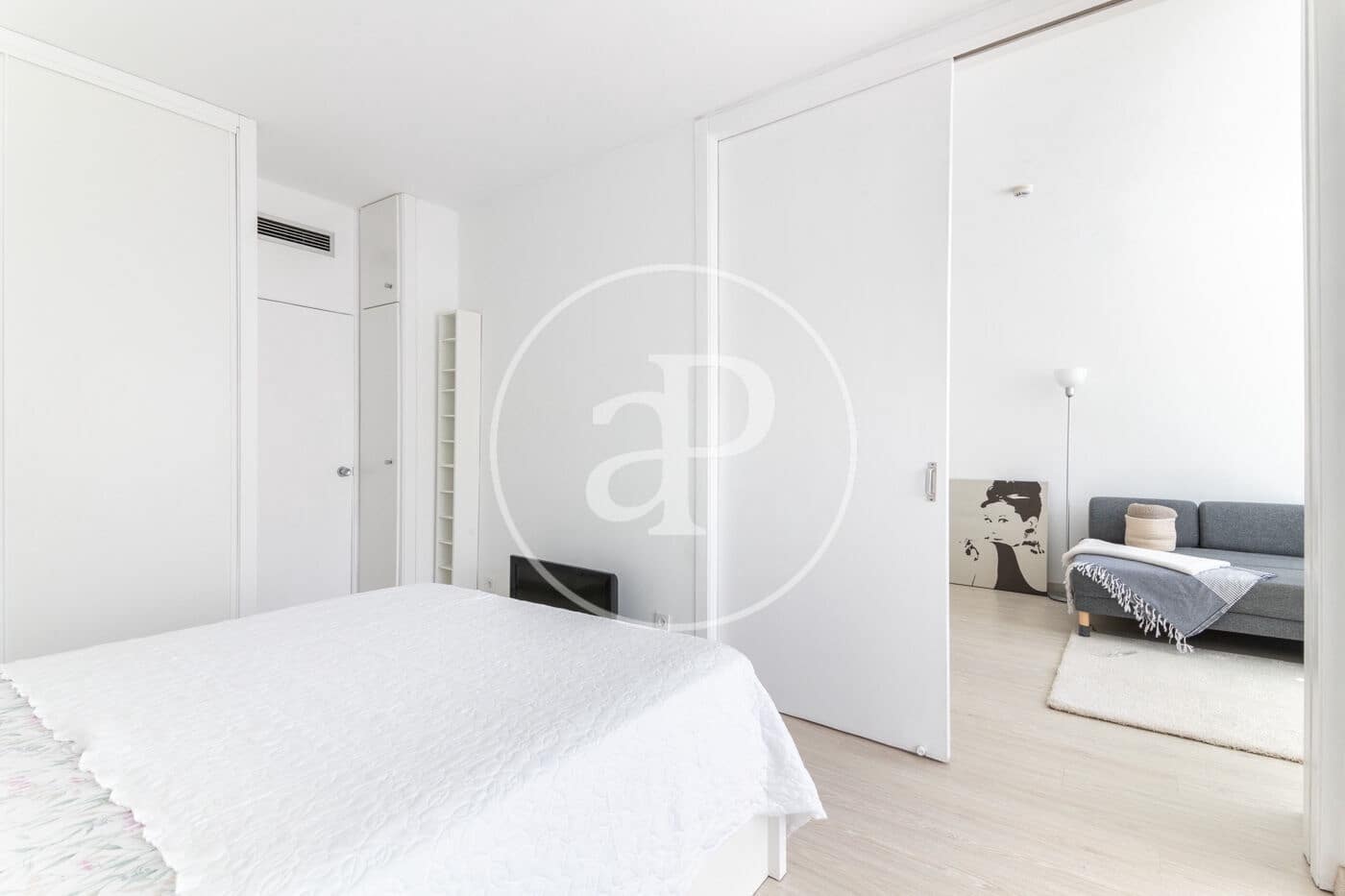 1 quarto Apartamento para arrendar em Barcelona cidade com piscina - 1 845 € (Ref: 9149606)