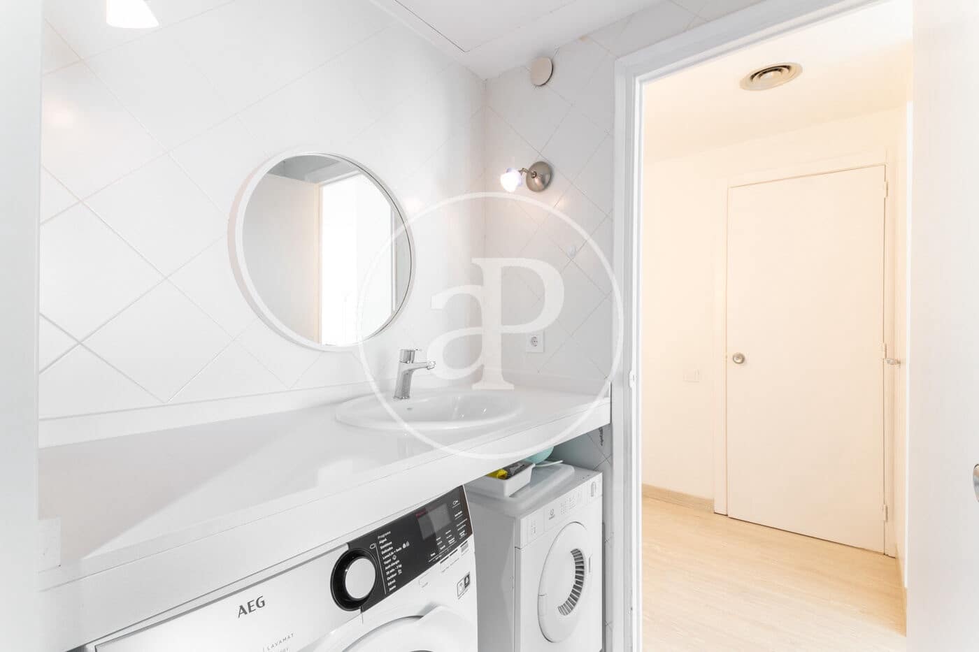 1 quarto Apartamento para arrendar em Barcelona cidade com piscina - 1 845 € (Ref: 9149606)