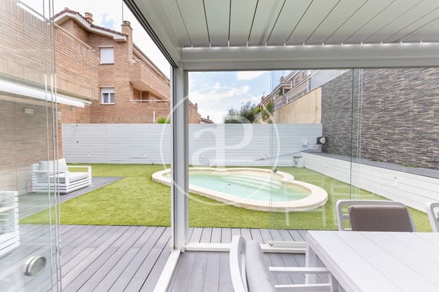 3 sypialnia Willa na sprzedaż w Sant Quirze del Vallès z basenem - 910 000 € (Ref: 9149610)