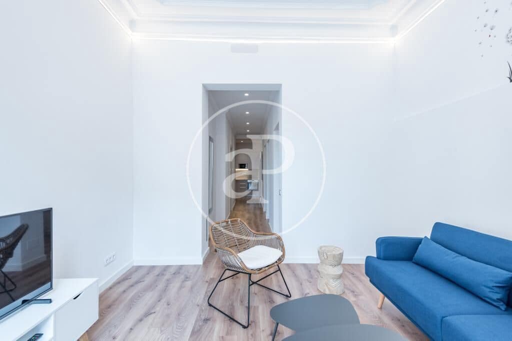 3 bedroom Apartment for rent in Barcelona city - € 2,400 (Ref: 9159691)