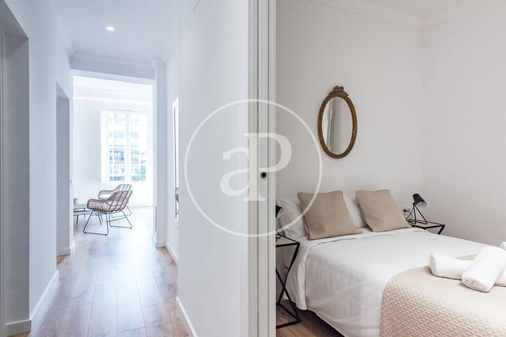 3 bedroom Apartment for rent in Barcelona city - € 2,400 (Ref: 9159691)