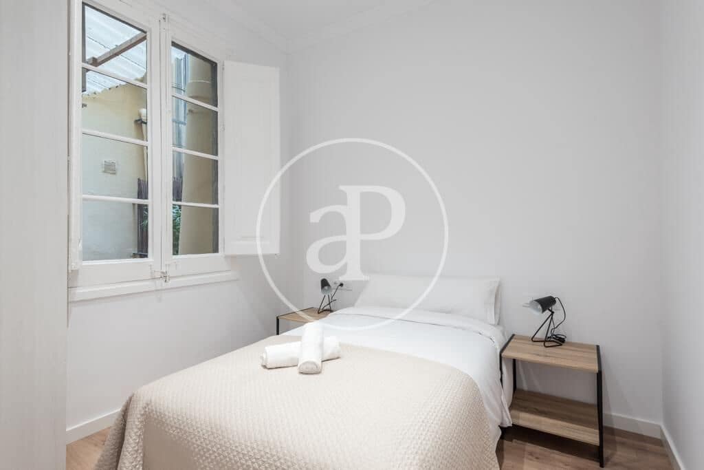 3 bedroom Apartment for rent in Barcelona city - € 2,400 (Ref: 9159691)