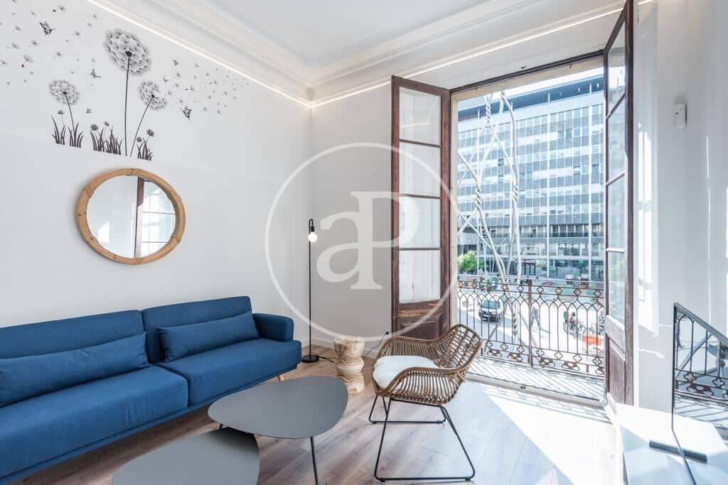 3 bedroom Apartment for rent in Barcelona city - € 2,400 (Ref: 9159691)