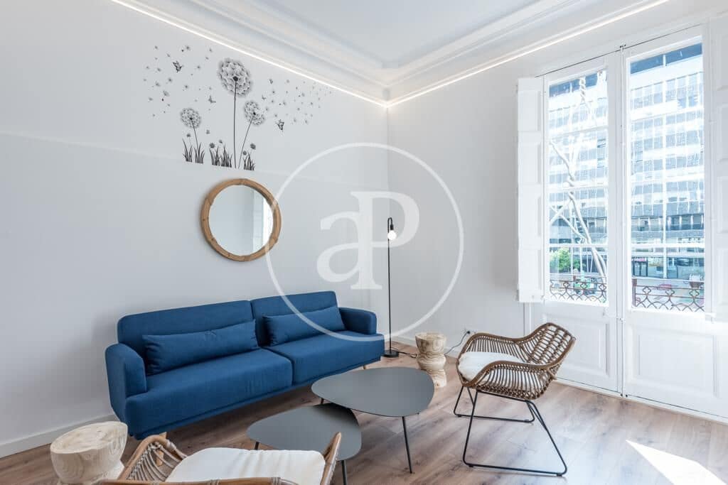 3 bedroom Apartment for rent in Barcelona city - € 2,400 (Ref: 9159691)