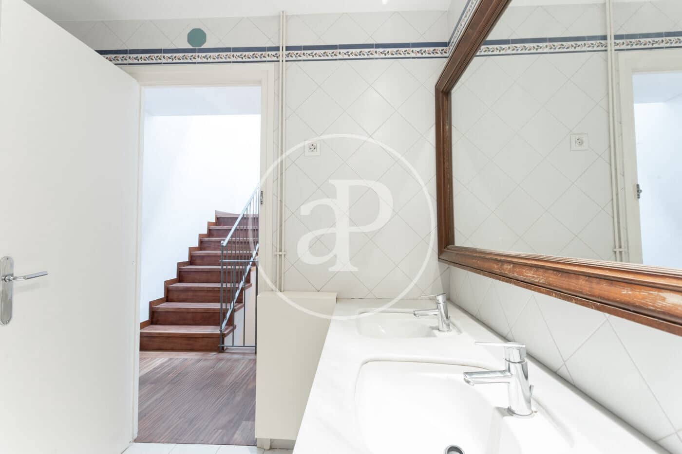 5 slaapkamer Villa te huur in Barcelona stad - € 7.500 (Ref: 9161244)