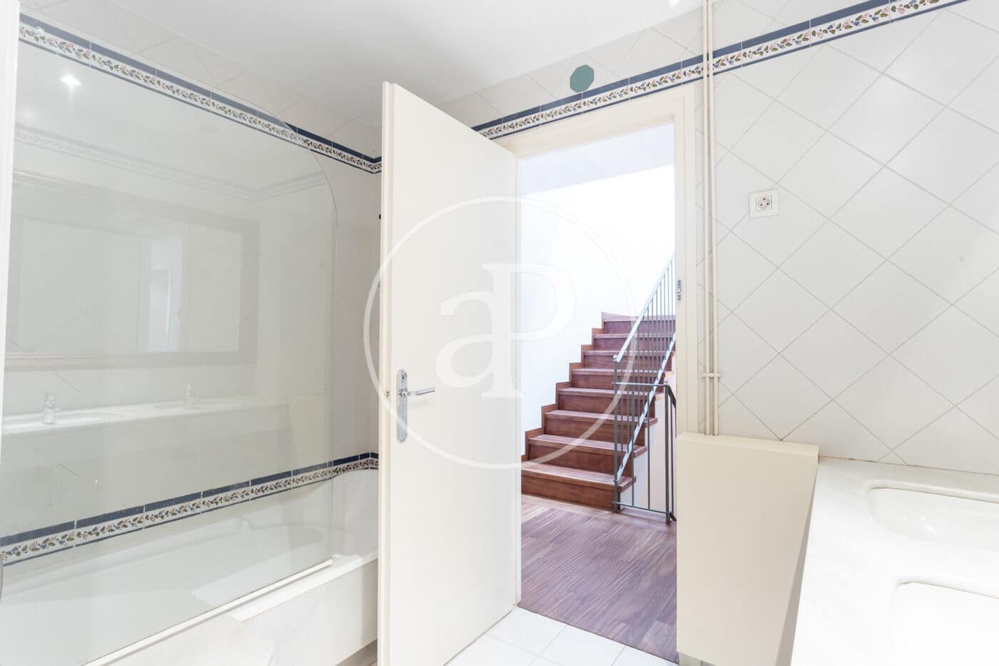 5 slaapkamer Villa te huur in Barcelona stad - € 7.500 (Ref: 9161244)