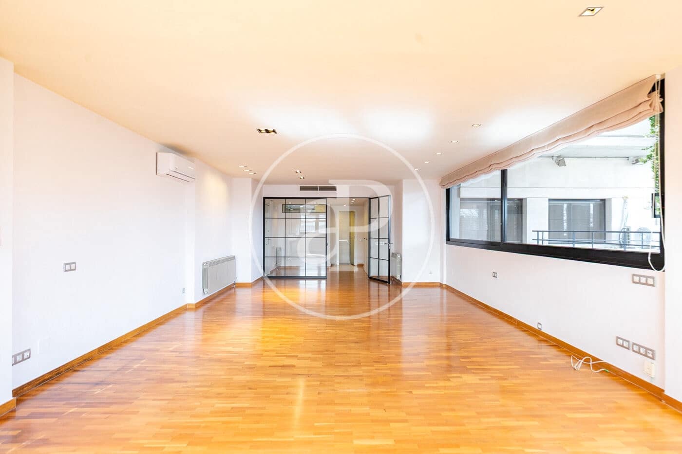 3 makuuhuone Huoneisto vuokrattavana paikassa Esplugues de Llobregat - 3 700 € (Ref: 9162451)