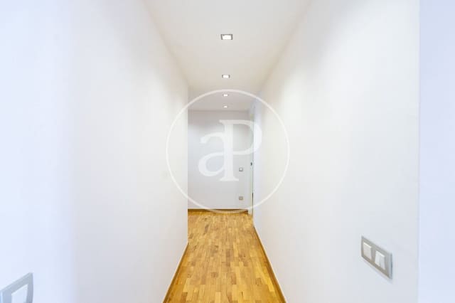 Appartement de 3 chambres à louer à Esplugues de Llobregat - 3 700 € (Ref: 9162451)