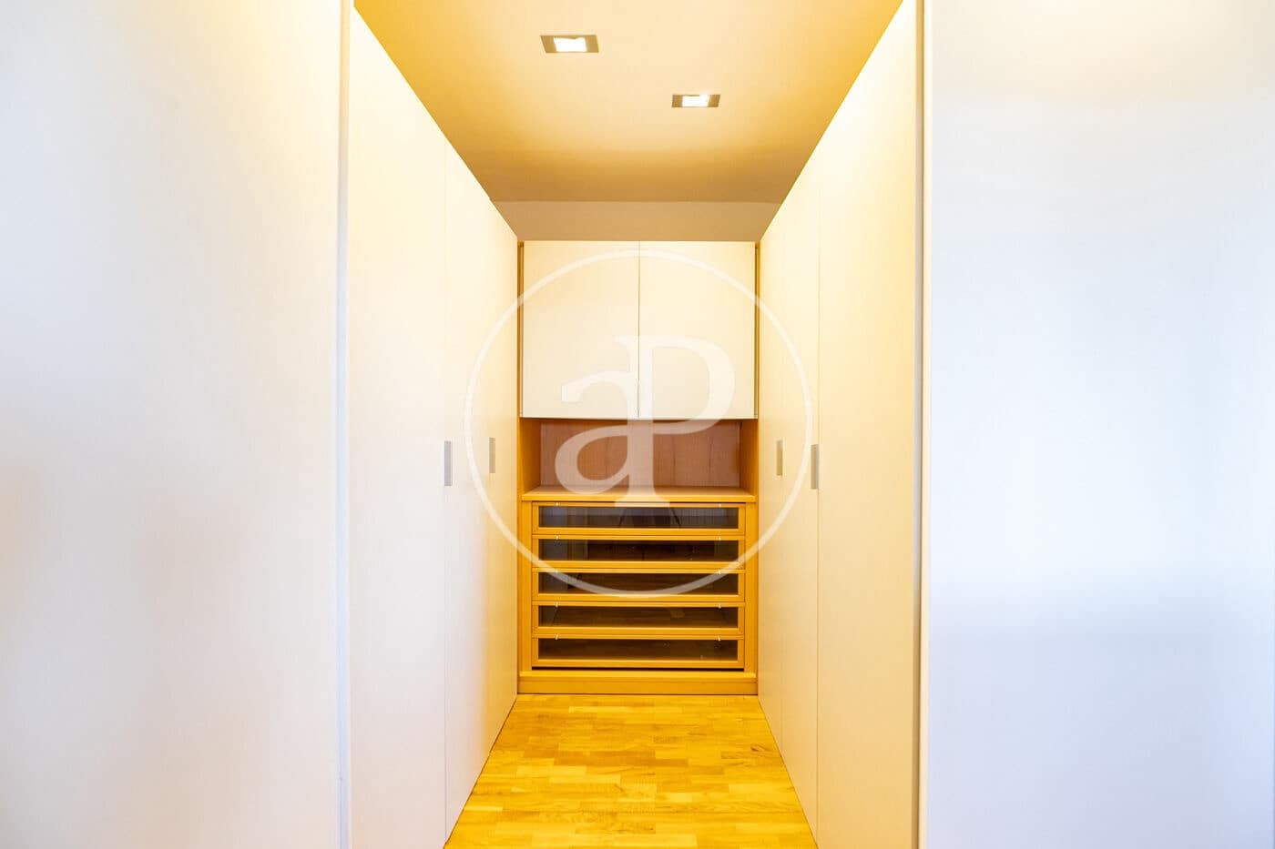 3 makuuhuone Huoneisto vuokrattavana paikassa Esplugues de Llobregat - 3 700 € (Ref: 9162451)