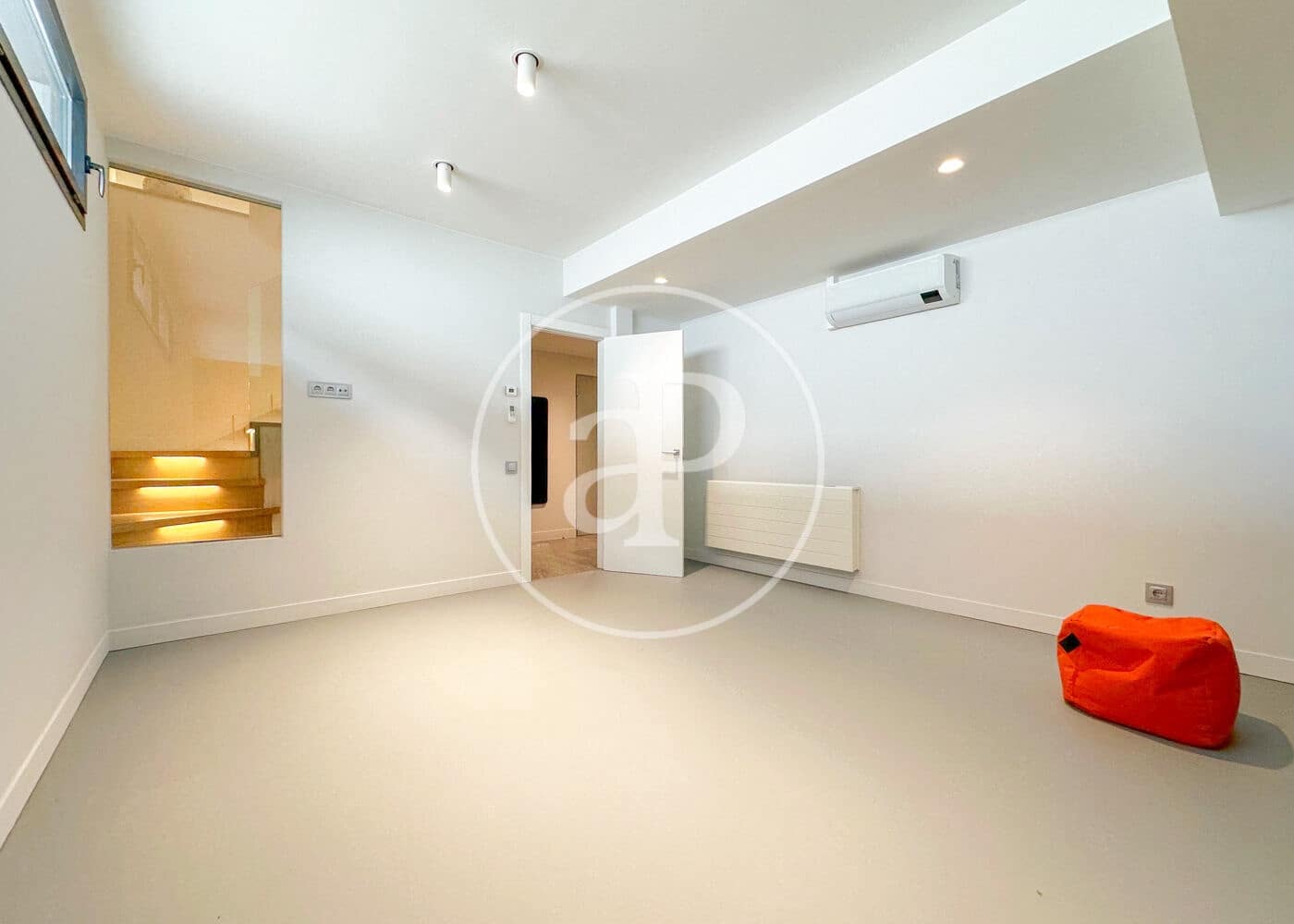 6 soveværelse Villa til salg i Montgat med swimmingpool - € 1.995.000 (Ref: 9164006)