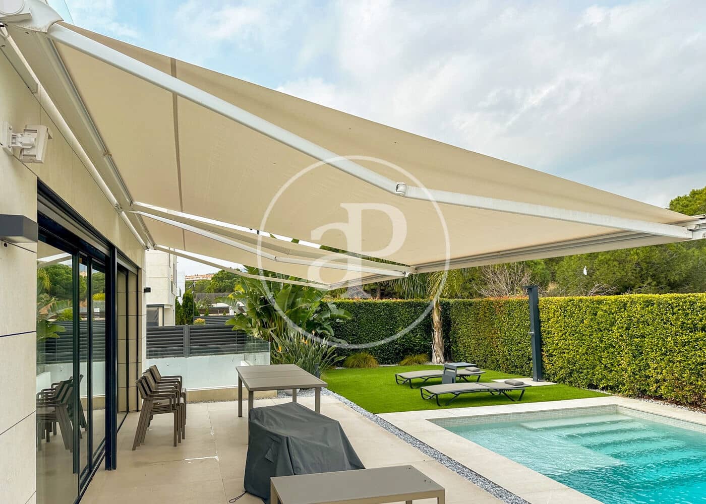 6 soveværelse Villa til salg i Montgat med swimmingpool - € 1.995.000 (Ref: 9164006)