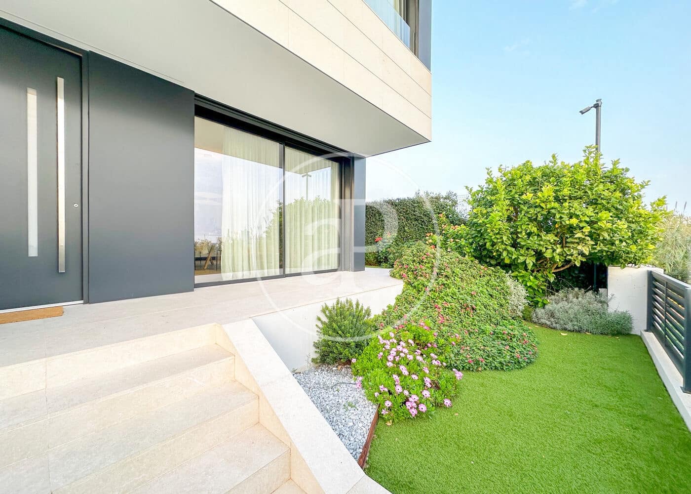 6 soveværelse Villa til salg i Montgat med swimmingpool - € 1.995.000 (Ref: 9164006)