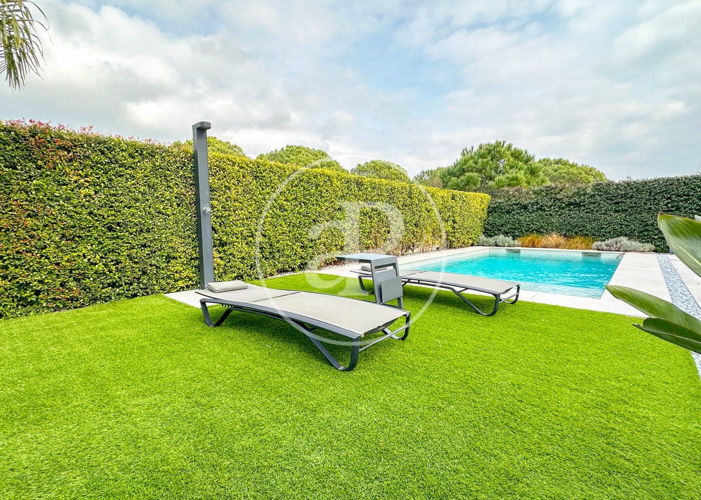 6 soveværelse Villa til salg i Montgat med swimmingpool - € 1.995.000 (Ref: 9164006)