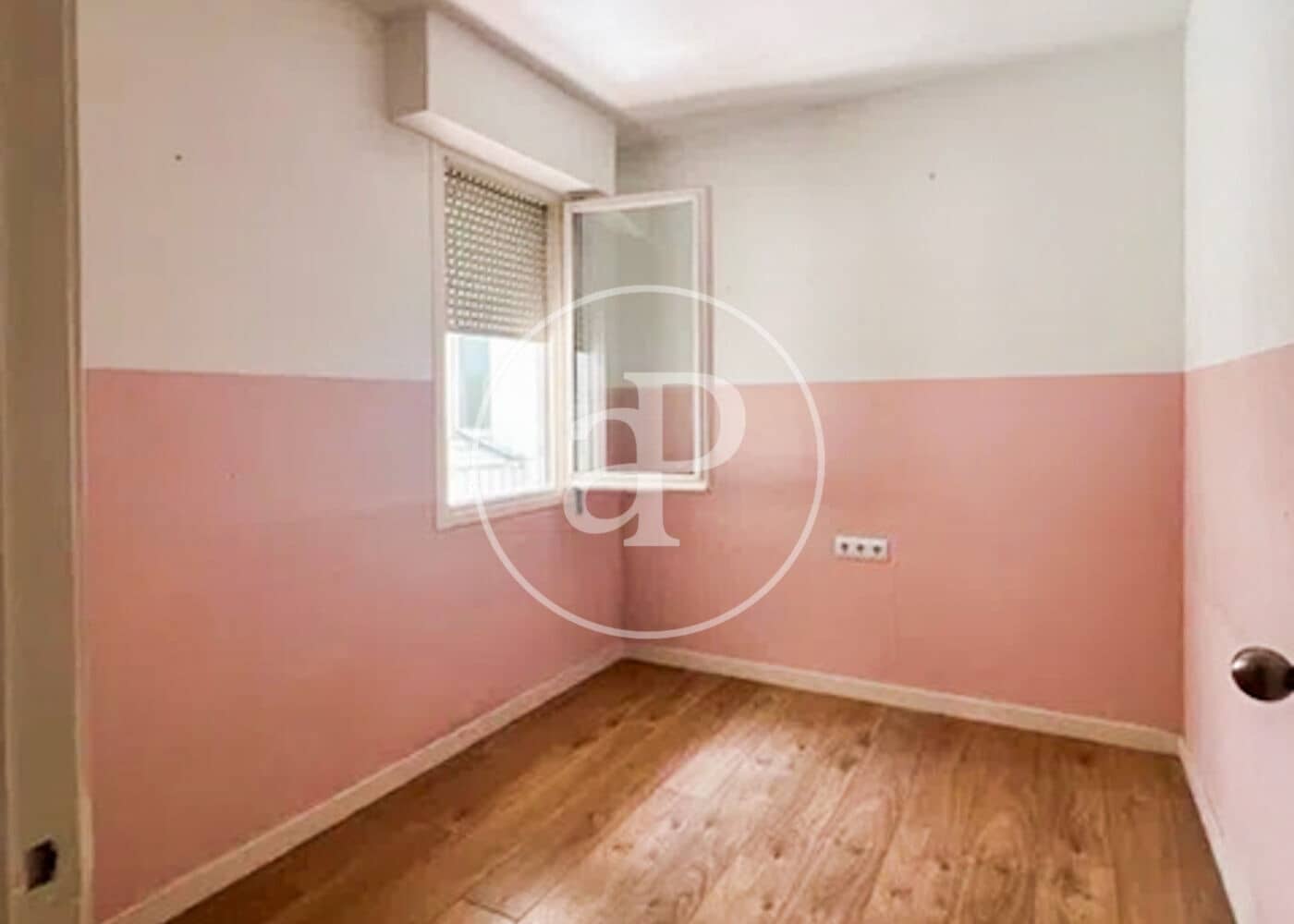4 slaapkamer Appartement te huur in Barcelona stad met zwembad - € 2.532 (Ref: 9164008)