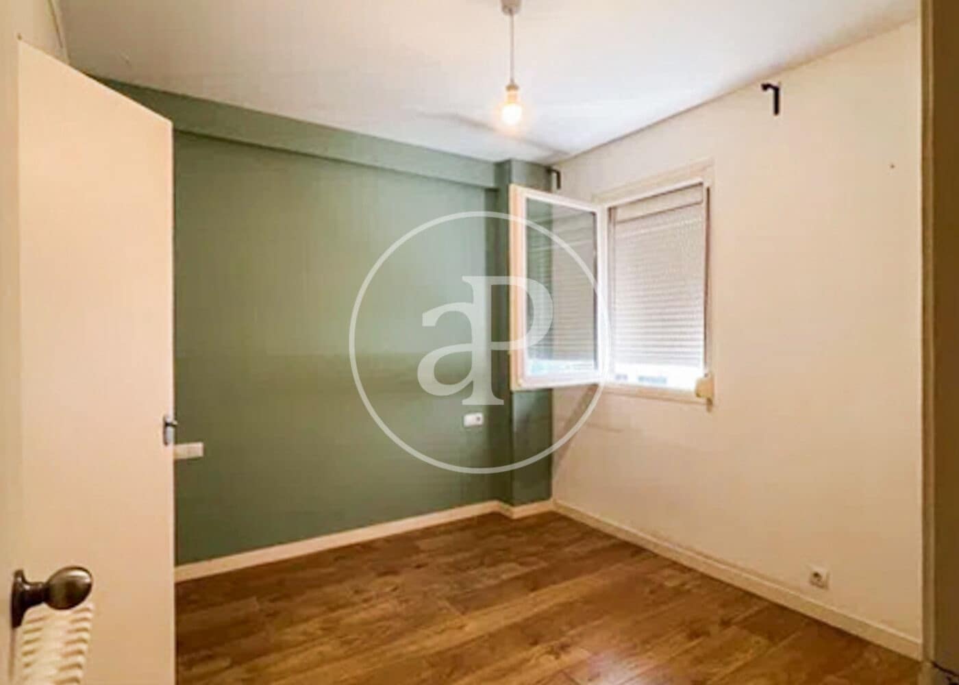4 slaapkamer Appartement te huur in Barcelona stad met zwembad - € 2.532 (Ref: 9164008)