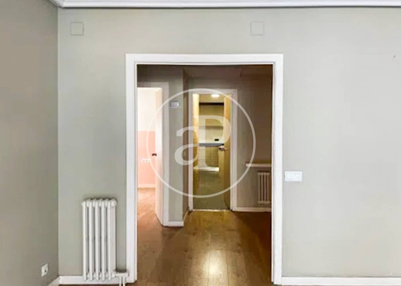 4 slaapkamer Appartement te huur in Barcelona stad met zwembad - € 2.532 (Ref: 9164008)