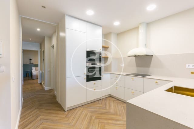 3 sypialnia Apartament na sprzedaż w La Barceloneta, Miasto Barcelona z basenem - 975 000 € (Ref: 9165981)