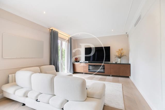 3 soveværelse Lejlighed til salg i L'Antiga Esquerra de L'Eixample, Barcelona by - € 2.100.000 (Ref: 9165985)
