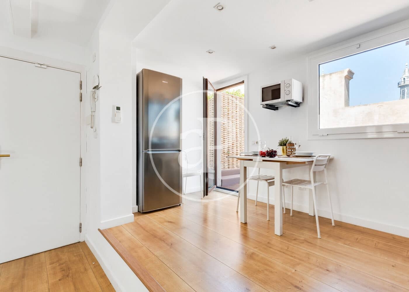 1 soverom Penthouse til salgs i Barcelona by med svømmebasseng - € 400 000 (Ref: 9165988)