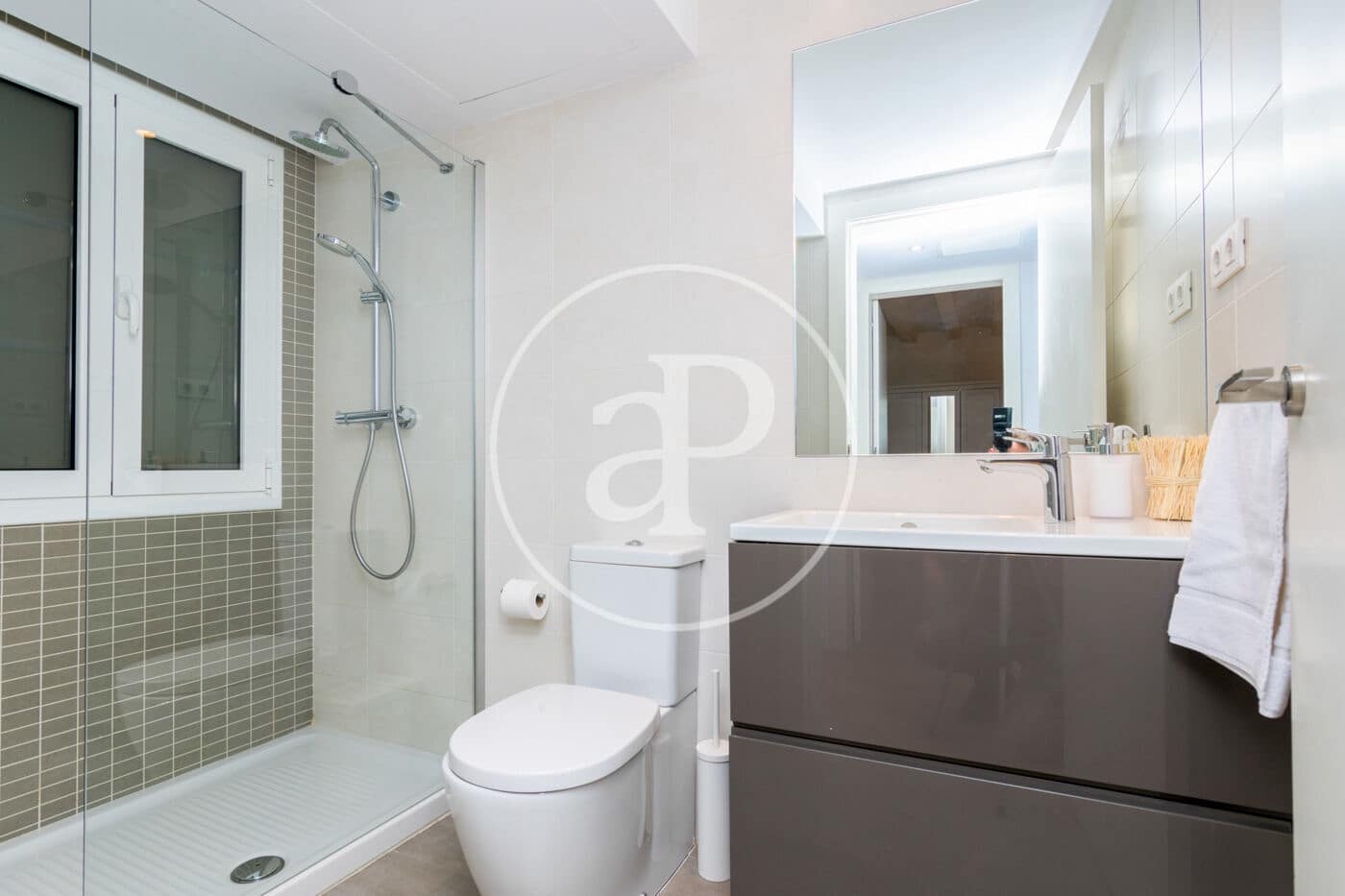 1 sovrum Lägenhet till salu i Barcelona stad med pool - 450 000 € (Ref: 9165989)