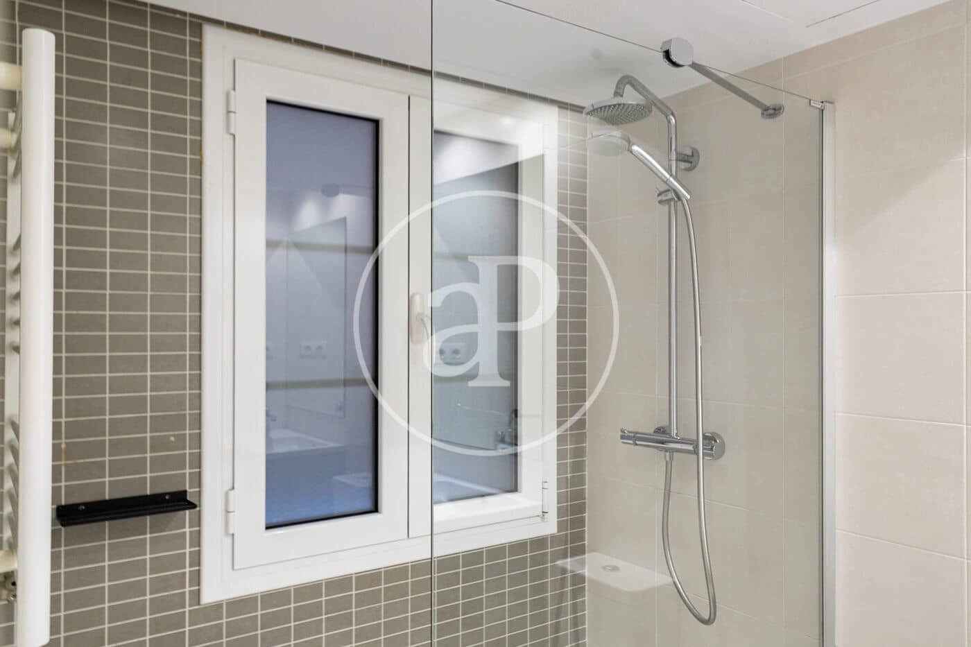 1 makuuhuone Huoneisto myytävänä paikassa Barcelona kaupunki mukana uima-altaan - 450 000 € (Ref: 9165989)