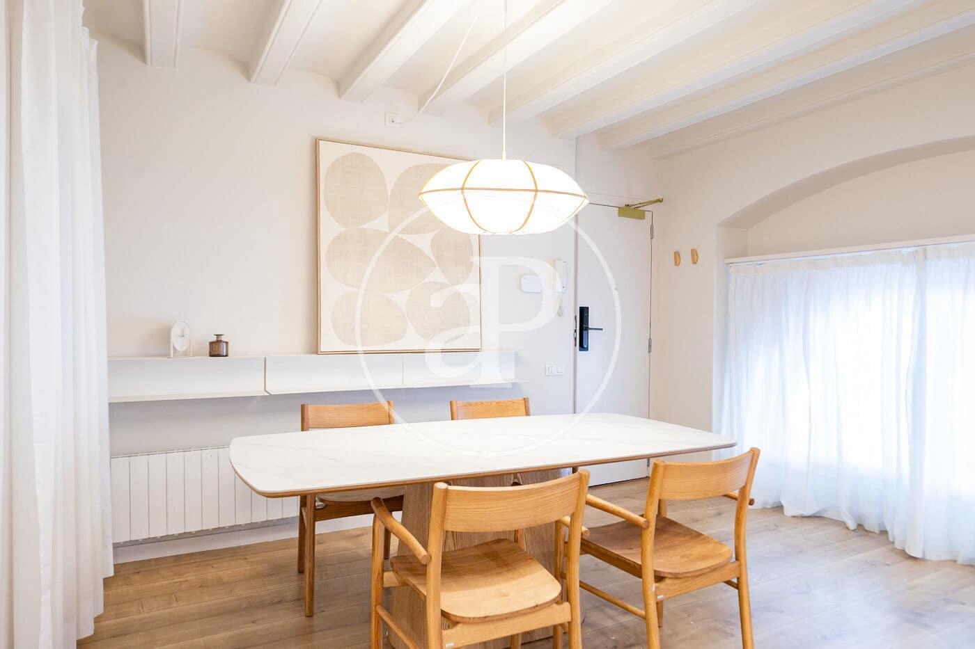 2 soveværelse Lejlighed til salg i Barcelona by med swimmingpool - € 590.000 (Ref: 9165990)