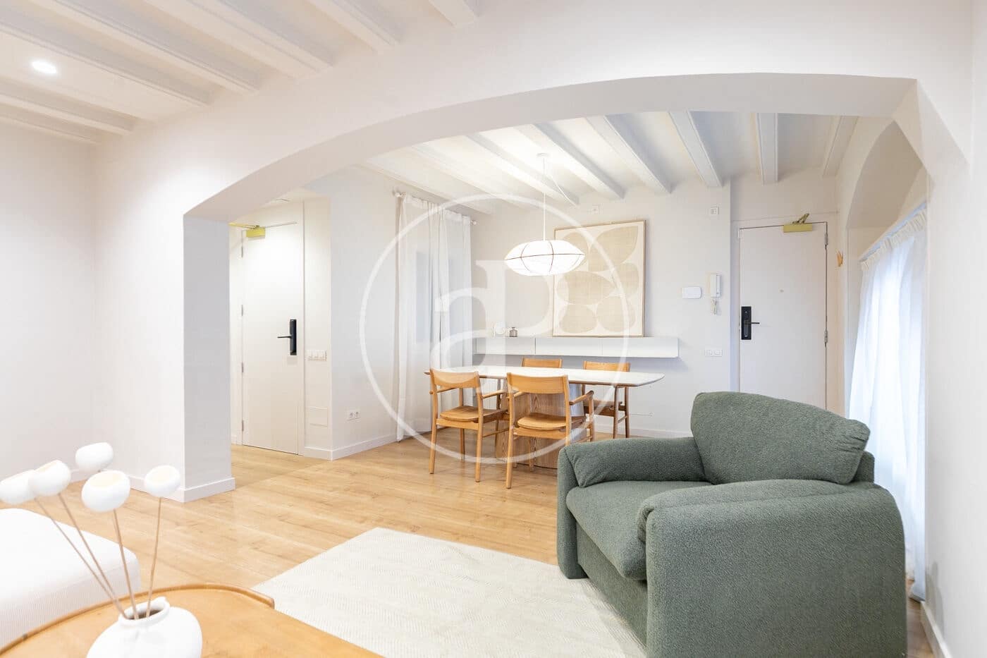 2 soveværelse Lejlighed til salg i Barcelona by med swimmingpool - € 590.000 (Ref: 9165990)