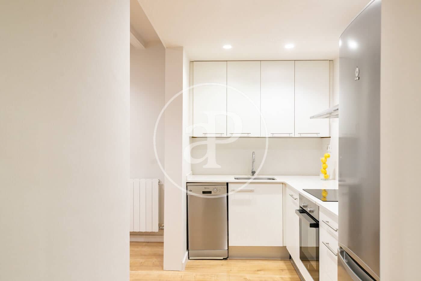 2 soveværelse Lejlighed til salg i Barcelona by med swimmingpool - € 590.000 (Ref: 9165990)