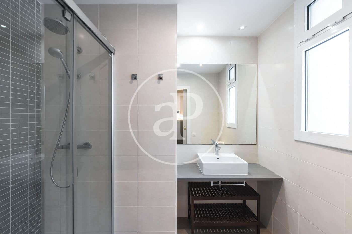 3 soveværelse Lejlighed til salg i Barcelona by med swimmingpool - € 995.000 (Ref: 9165994)