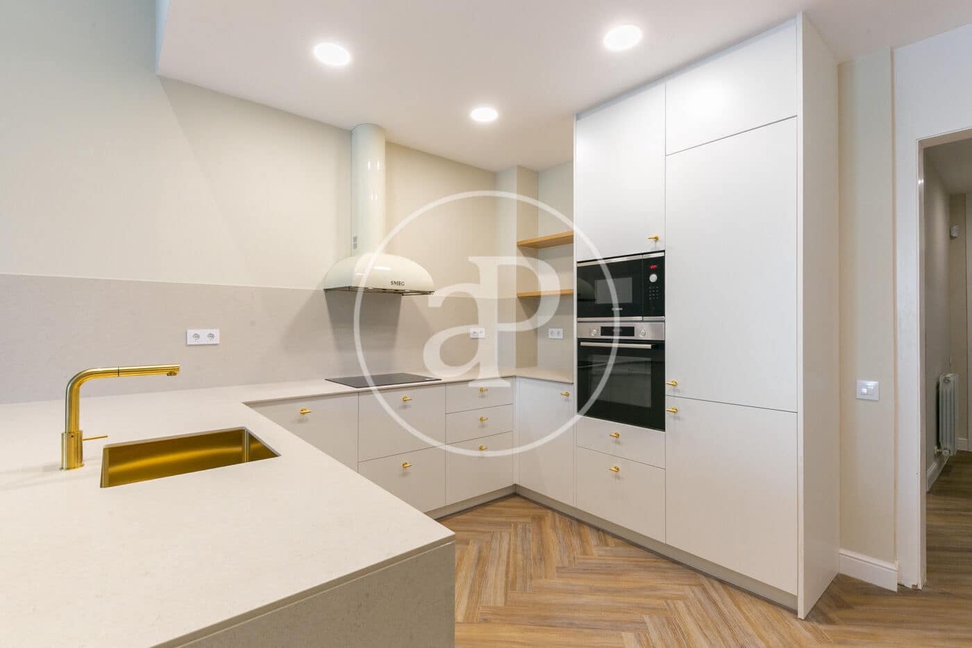3 bedroom Apartment for sale in Barcelona city with pool - € 1,045,000 (Ref: 9165994)