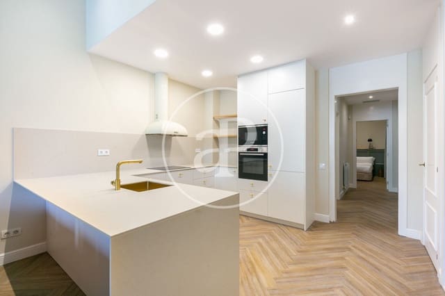 3 bedroom Apartment for sale in La Barceloneta, Barcelona city with pool - € 1,045,000 (Ref: 9165994)