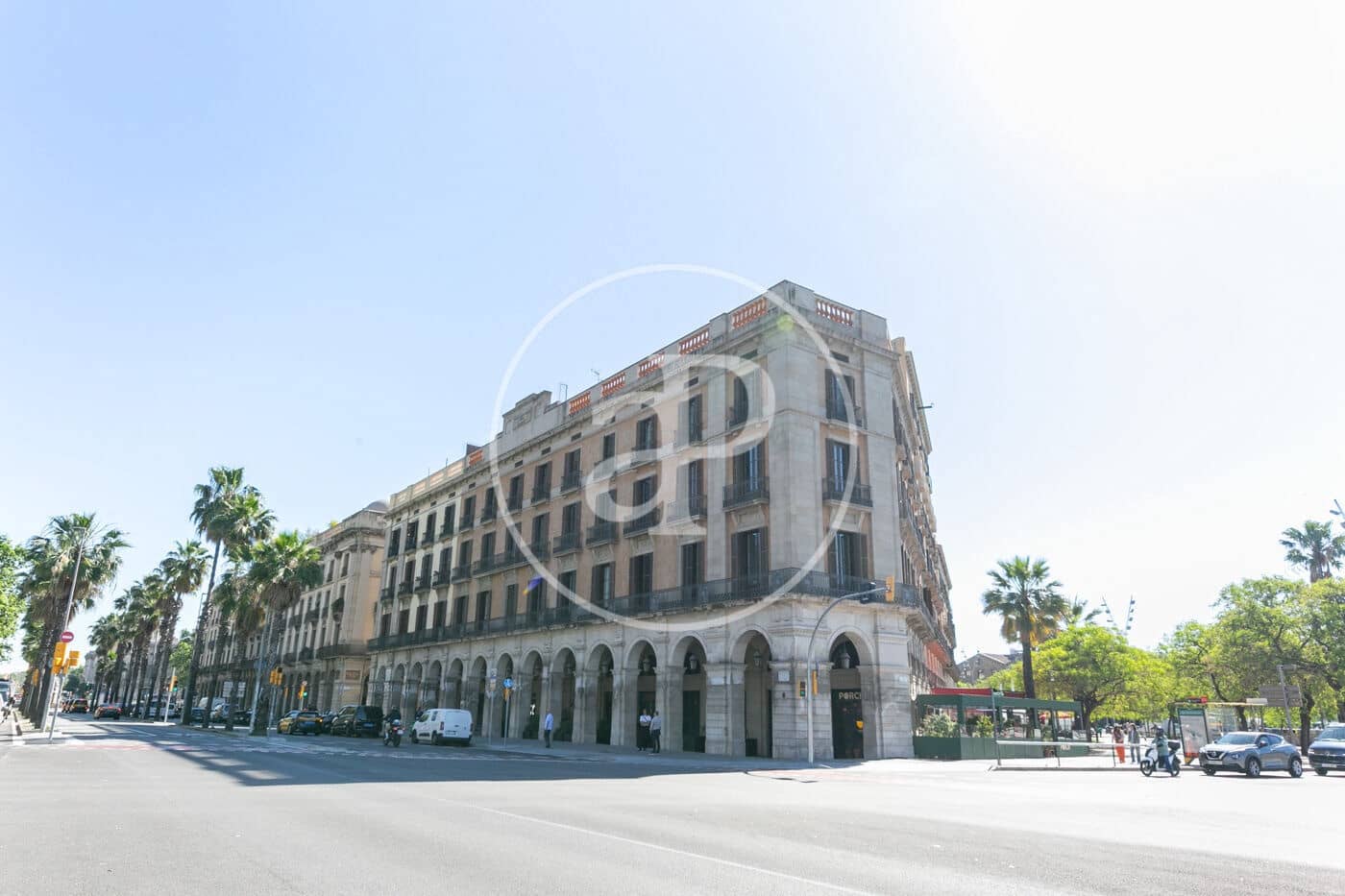 3 bedroom Apartment for sale in Barcelona city with pool - € 1,045,000 (Ref: 9165994)