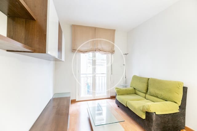 3 soveværelse Lejlighed til leje i El Raval, Barcelona by - € 1.350 (Ref: 9169729)
