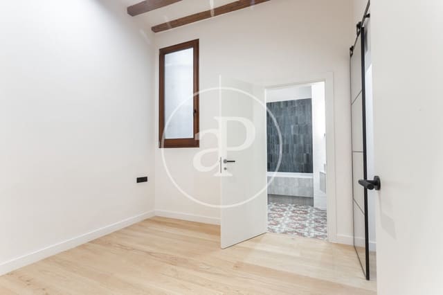 2 soveværelse Lejlighed til salg i Sant Pere, Santa Caterina i La Ribera, Barcelona by - € 570.000 (Ref: 9171755)