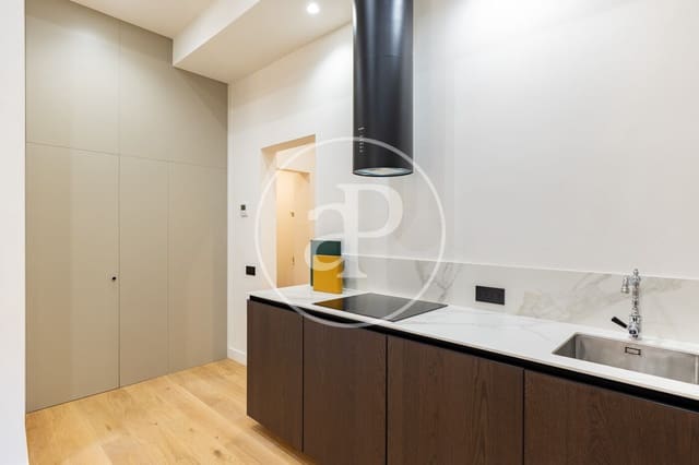 2 soverom Leilighet til salgs i Sant Pere, Santa Caterina i La Ribera, Barcelona by - € 570 000 (Ref: 9171755)