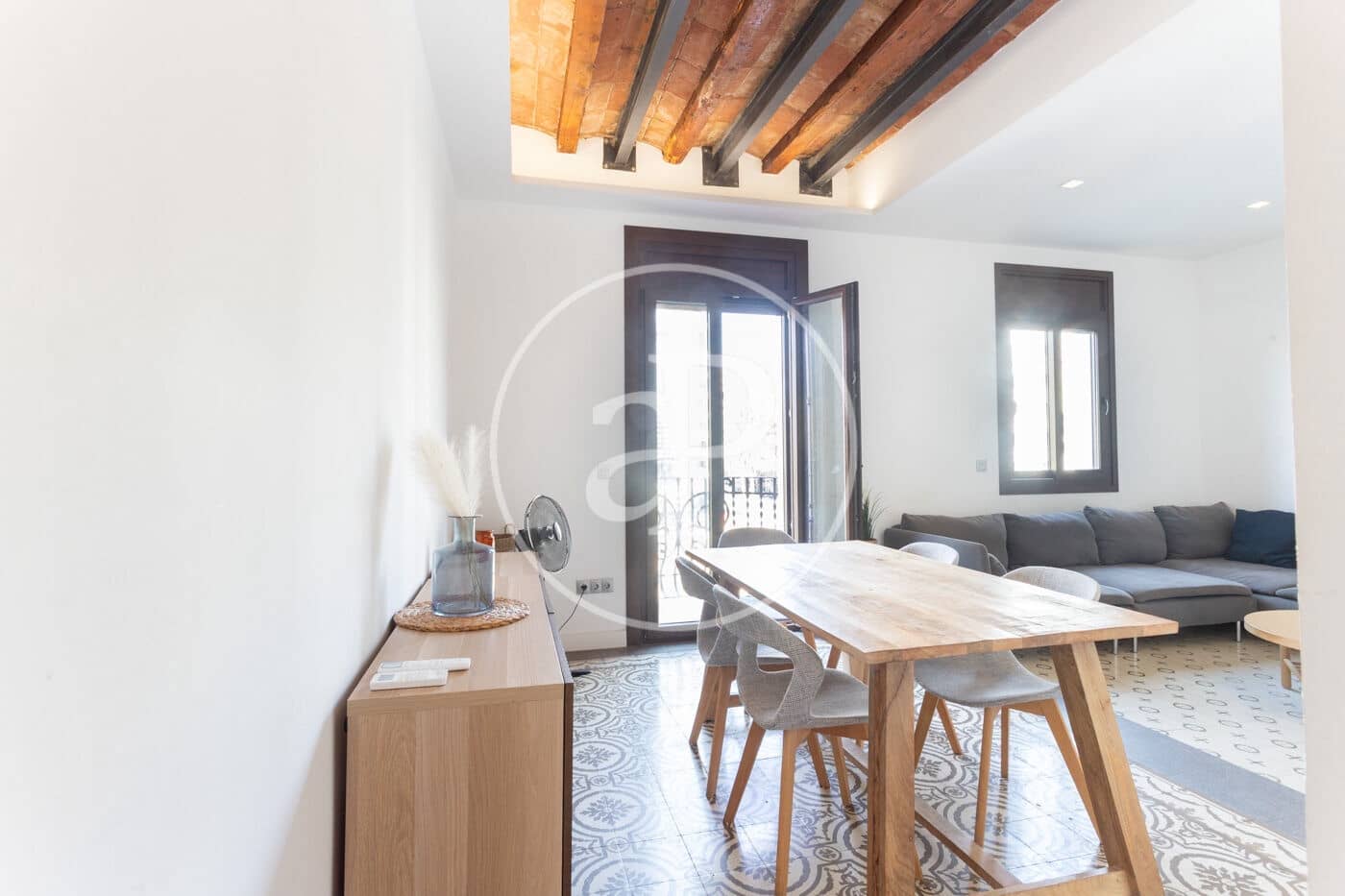 Appartement de 3 chambres à louer à Barcelone ville - 2 300 € (Ref: 9176612)