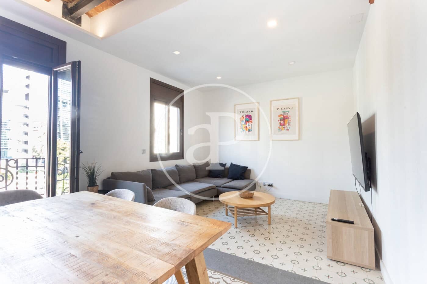 Appartement de 3 chambres à louer à Barcelone ville - 2 300 € (Ref: 9176612)
