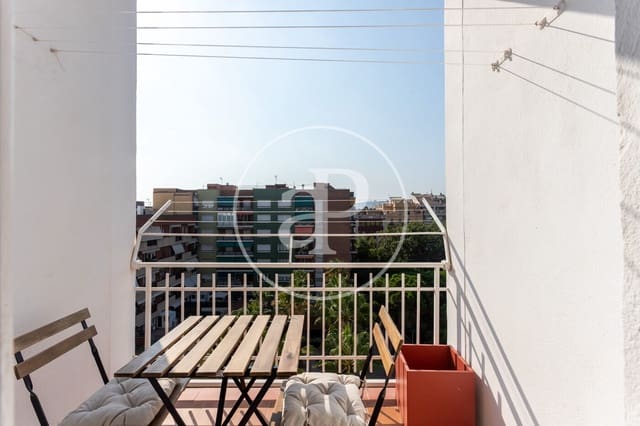 3 soveværelse Lejlighed til leje i La Dreta de L'Eixample, Barcelona by - € 2.500 (Ref: 9183876)