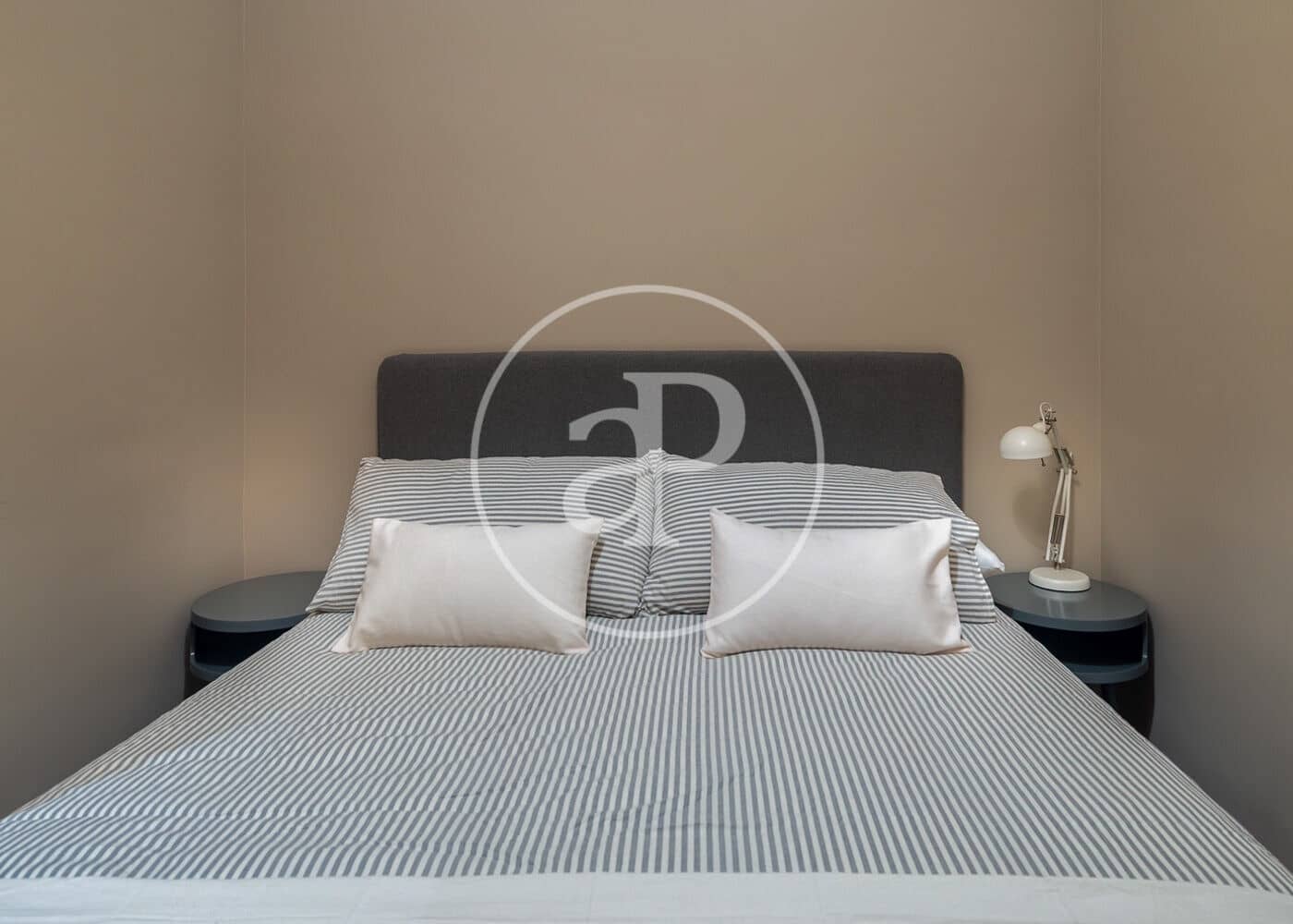 3 soveværelse Lejlighed til leje i Barcelona by - € 7.600 (Ref: 9187173)